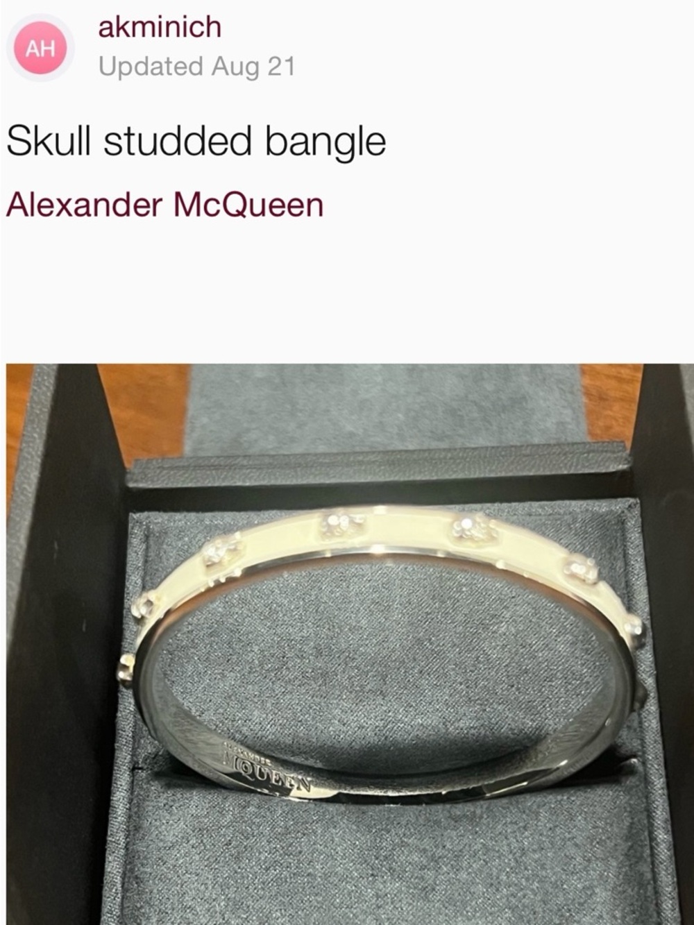 Alexander McQueen Silver-Tone Skull Bangle Bracelet - Picture 7 of 9